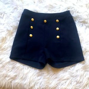 Very cute Lucyparis Size M